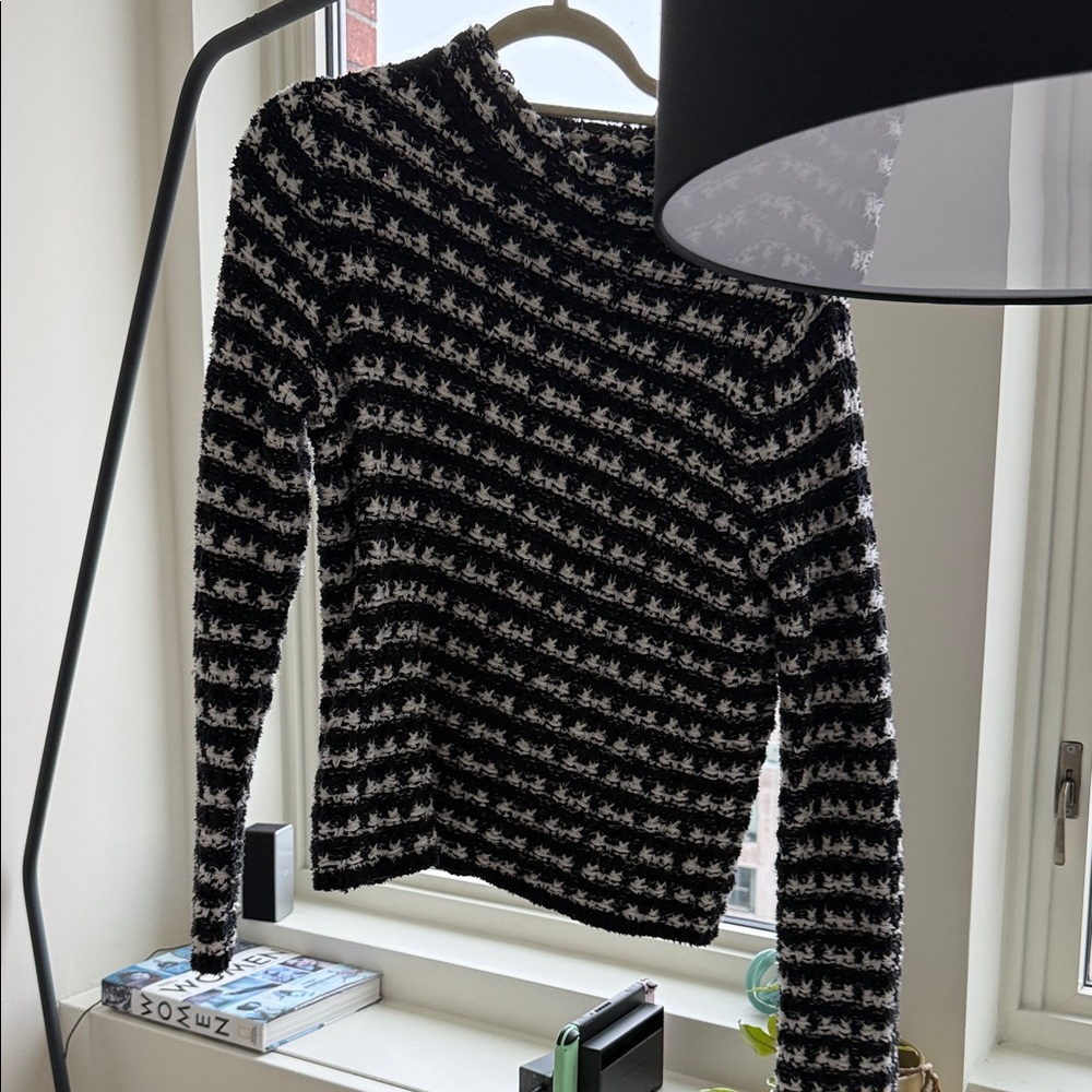 Ann Taylor Black and White Striped Women's Sweater